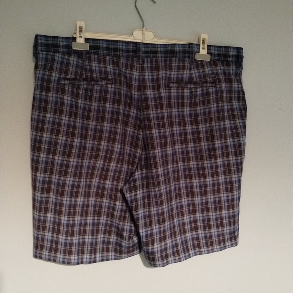 Izod men's short Size 42 - Picture 4 of 8